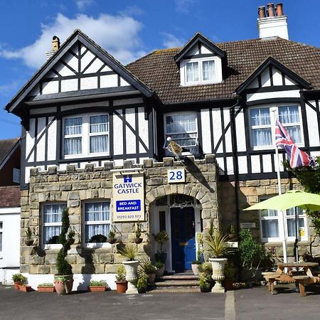 Gatwick Castle B&B Horley Dış mekan fotoğraf