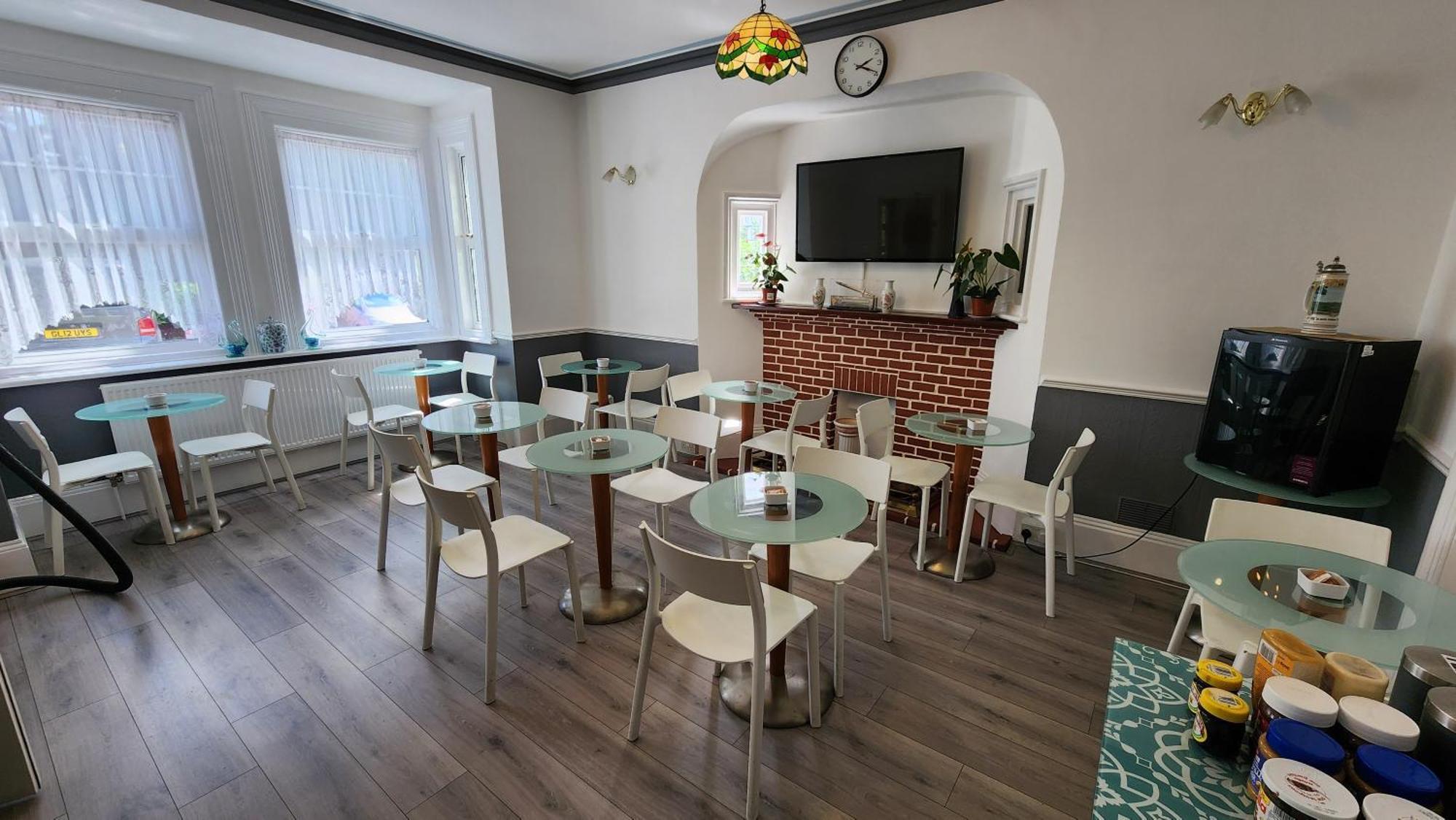 Gatwick Castle B&B Horley Dış mekan fotoğraf