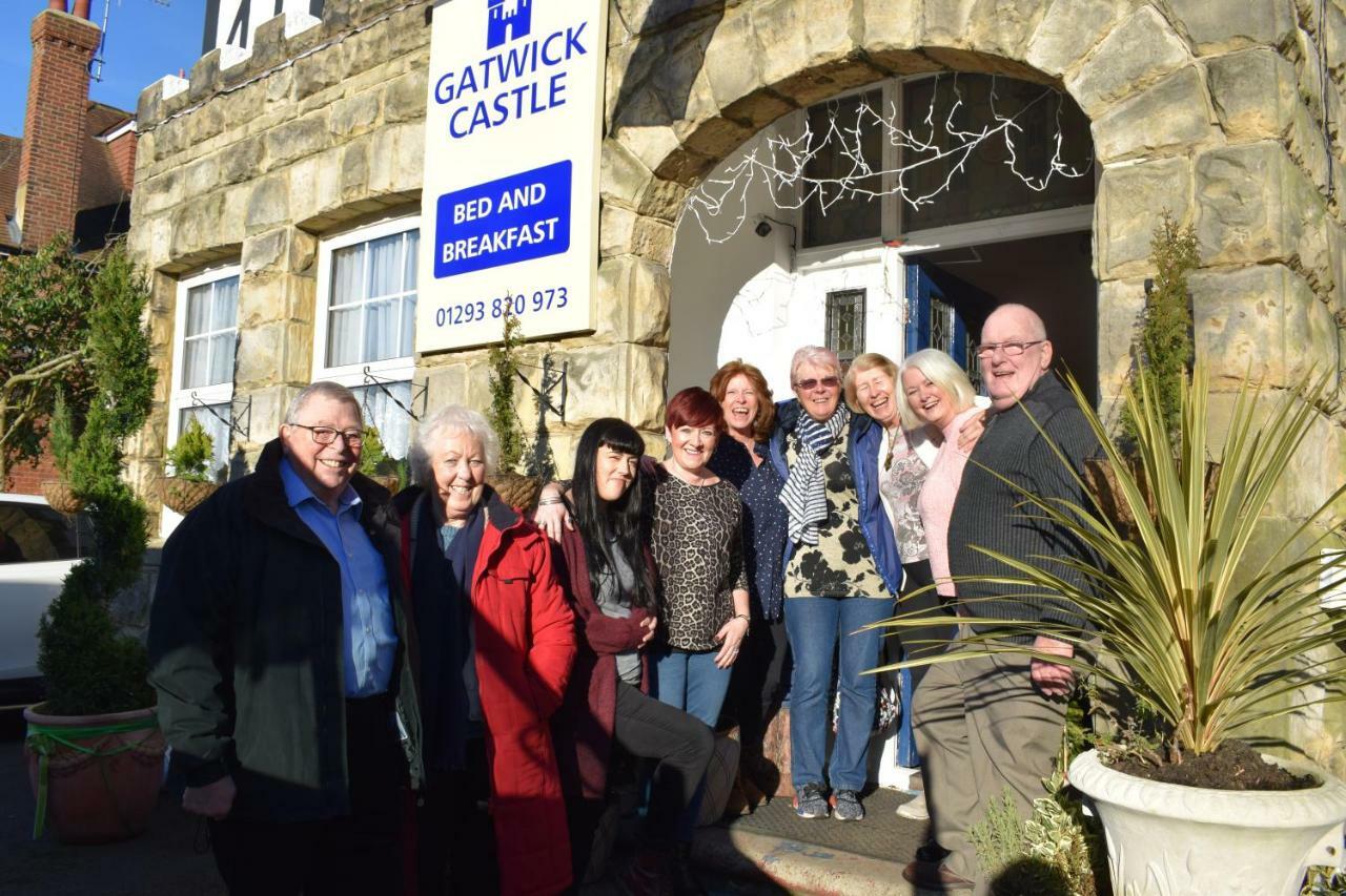 Gatwick Castle B&B Horley Dış mekan fotoğraf